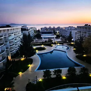 atlantis-resort-sea-view.varna-hotels.com/